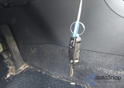 2014 Volkswagen Passat 1.8T Wolfsburg Edition z USA, uszkodzony, nr VIN 1VWAS7A39EC068770